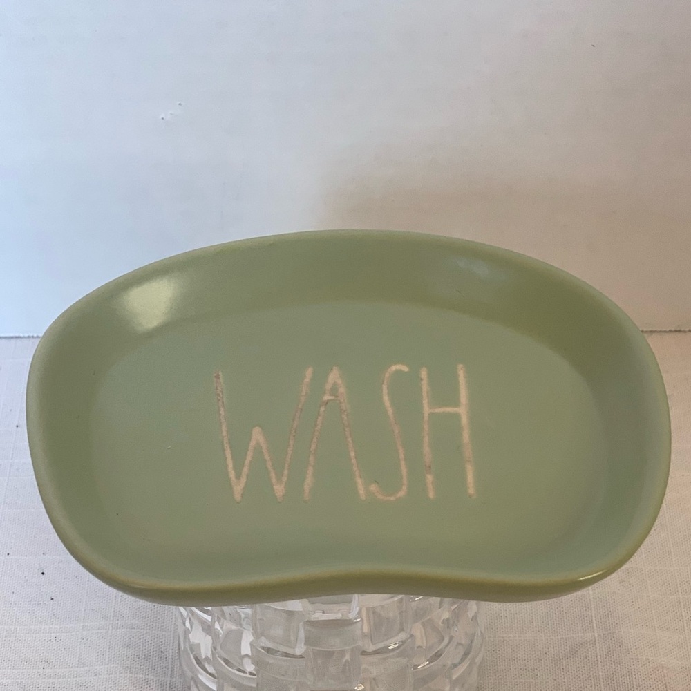RAE DUNN | Artisan Collection - “Wash” soap dish